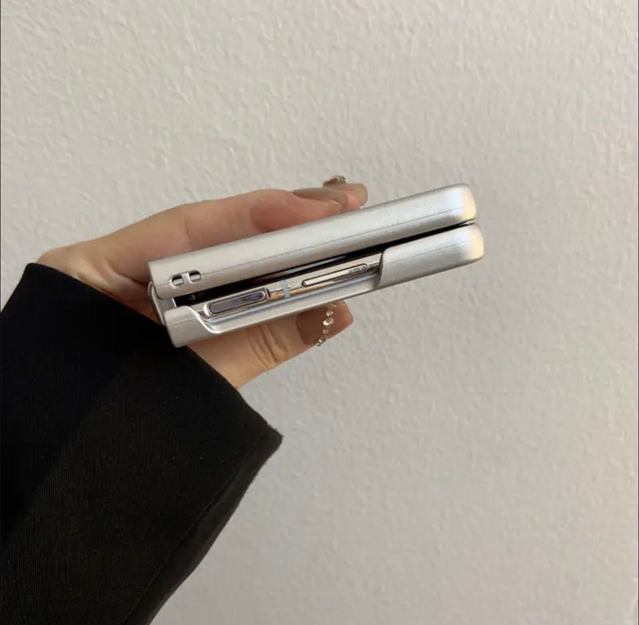 Samsung Galaxy Z Flip 7 Cartoon for hello kitty Skin Foldable Phone Case