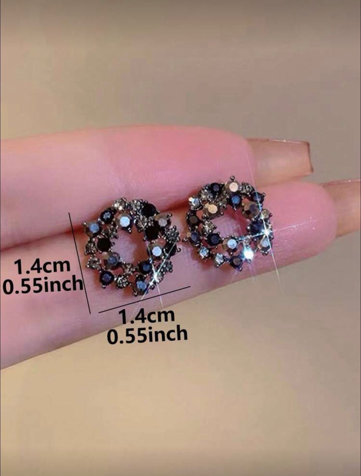 Elegant Floral Design Stud Earrings