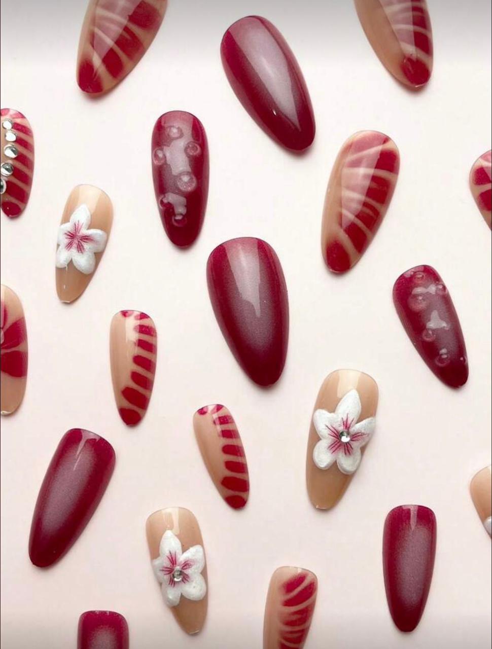 24Pcs/Set Almond Shaped Sweet Floral 3D Water Drop Pattern Full Cover Press-On Fake Nails