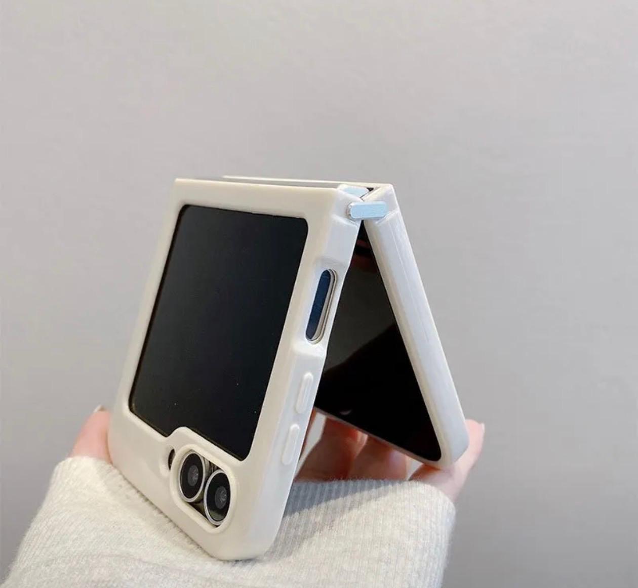 TPU Folding Full-Cover Shockproof Phone Case with Dark Blue Floral And Bright White Patterns for Samsung for galaxy Z Flip 6