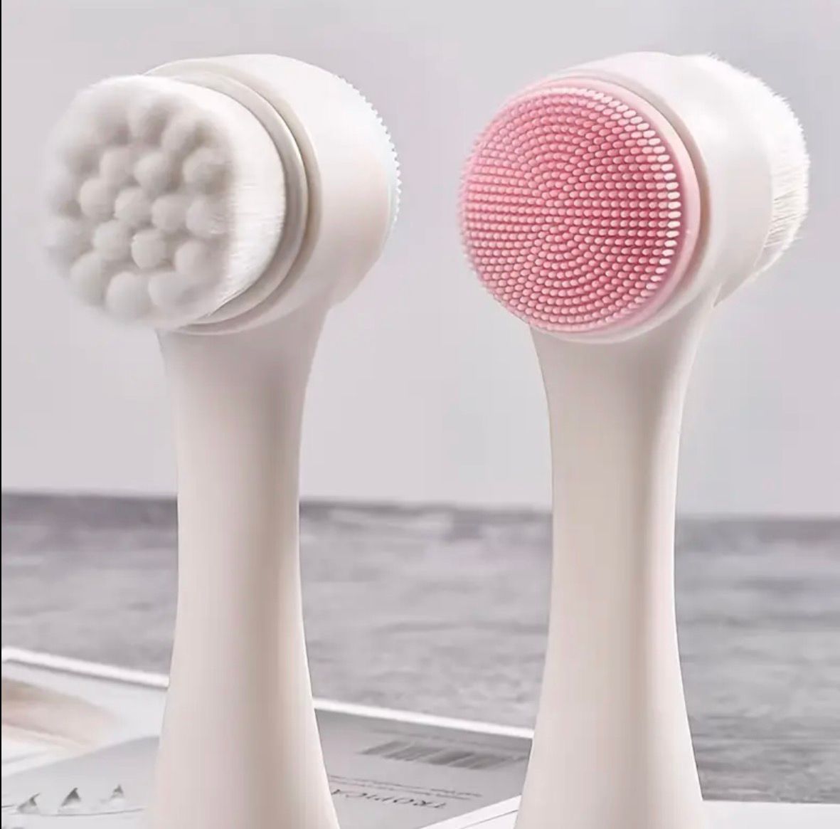 Dual-Effect Facial Cleansing Brush- Manual Exfoliating Scrub with Soft Bristles &amp; Silicone Pad for Deep Pore Cleansing, Gentle Skincare, Makeup Removal - No Battery Needed, Fragrance-Free, Non-Electric