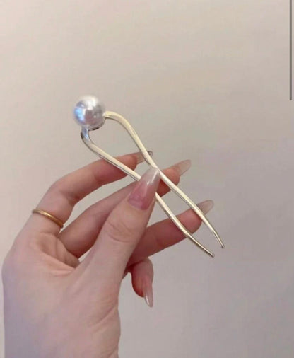 Faux Pearl Hair Clip