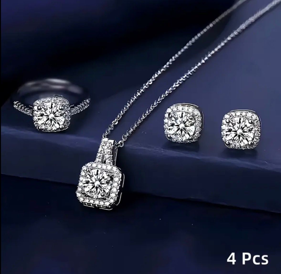 4pcs Sparkling Cube Zirconia Jewelry Set