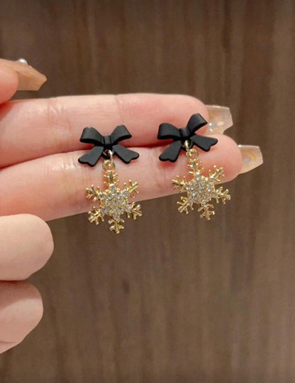 Black Bowknot &amp; Snowflake Shaped Elegant And Minimalistic Earrings