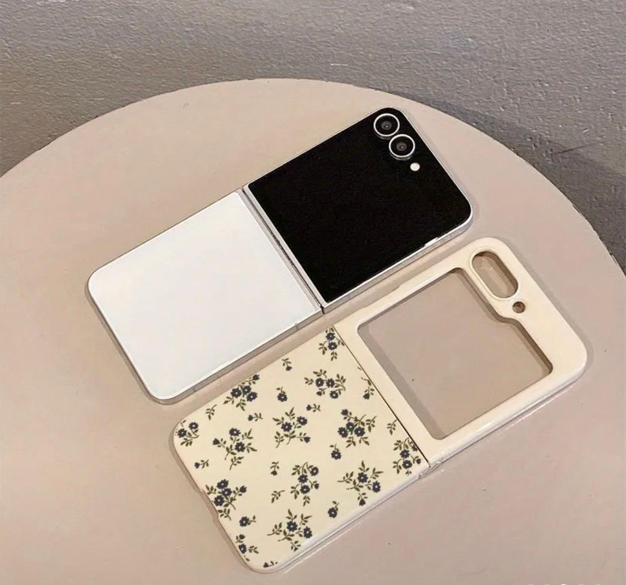 TPU Folding Full-Cover Shockproof Phone Case with Dark Blue Floral And Bright White Patterns for Samsung for galaxy Z Flip 6