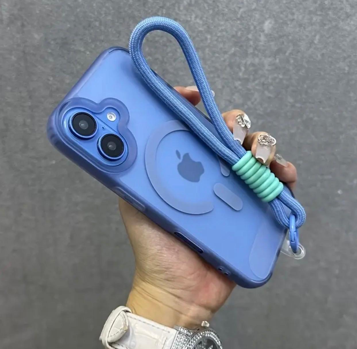 Iphone 17/ 17 Pro Max High-Quality Semi-Transparent Matte Magnetic Phone Case