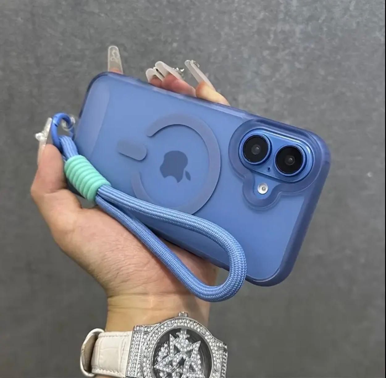 Iphone 17/ 17 Pro Max High-Quality Semi-Transparent Matte Magnetic Phone Case