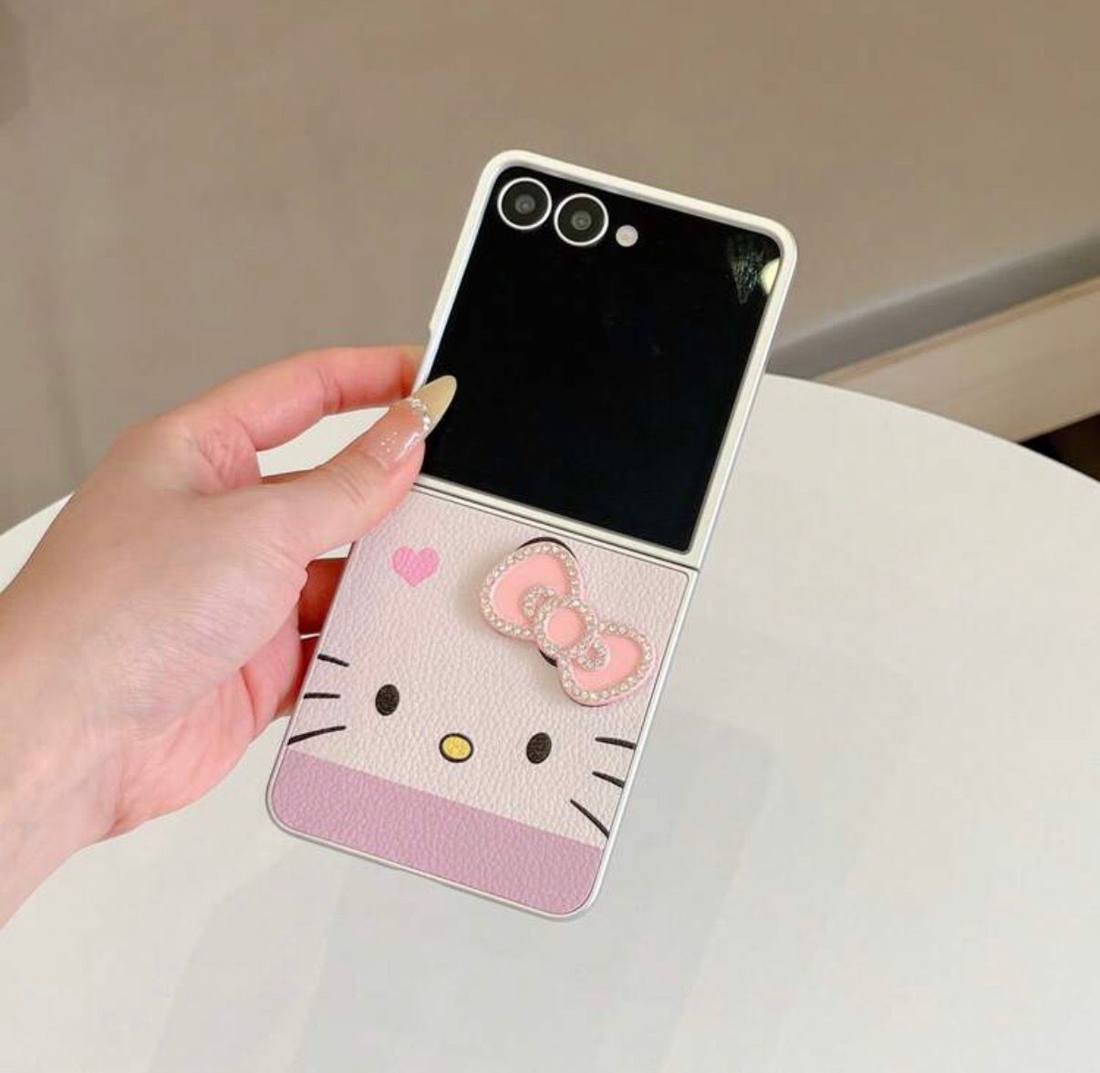Samsung Z flip 7 Sanrio Cute Cartoon Heart Bow Kitty Face Leather Folding Phone Case